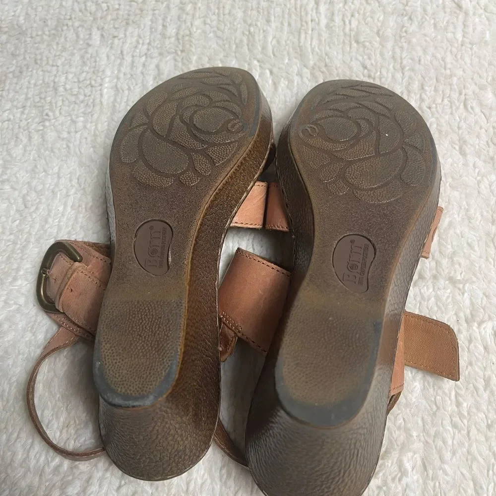 Born leather Tan straps sling back Wedge Sandals SZ10M